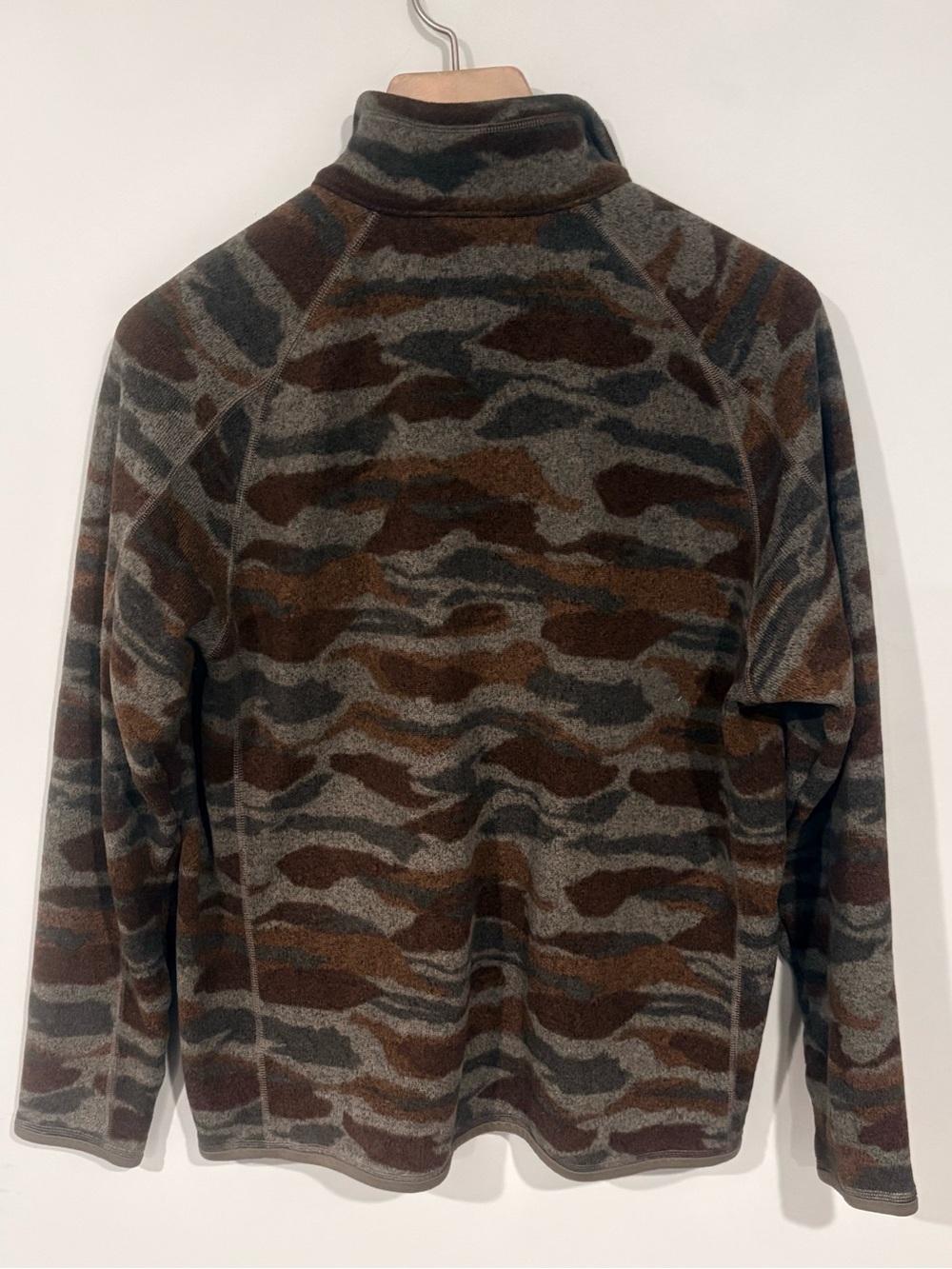 Patagonia Men’s Camouflage Synchilla 1/4-Zip Fleece - Picture 5 of 10